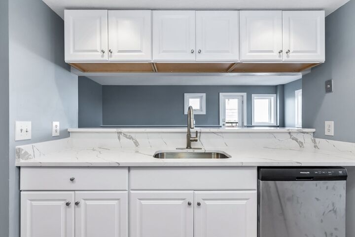 Property Photo:  165 Cottage Street 711  MA 02150 