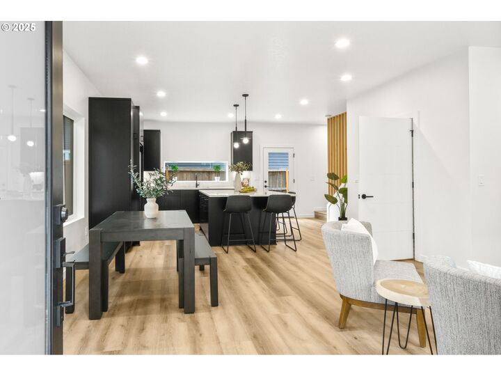 Property Photo: 3520 NE 44th Ave OR 97212