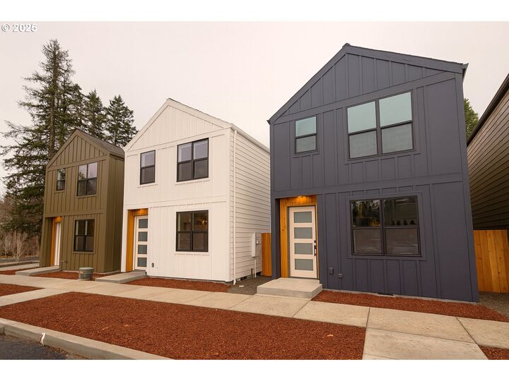 7762 SW Bonita Rd  Tigard OR 97224 photo