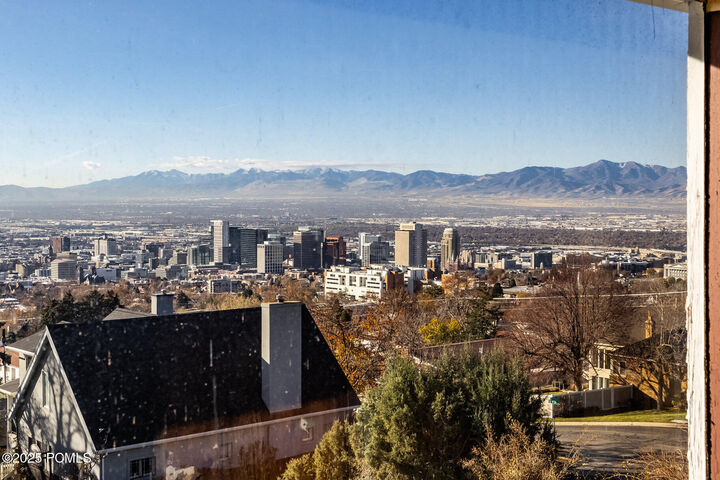 Property Photo: 577 E 13th Avenue UT 84103