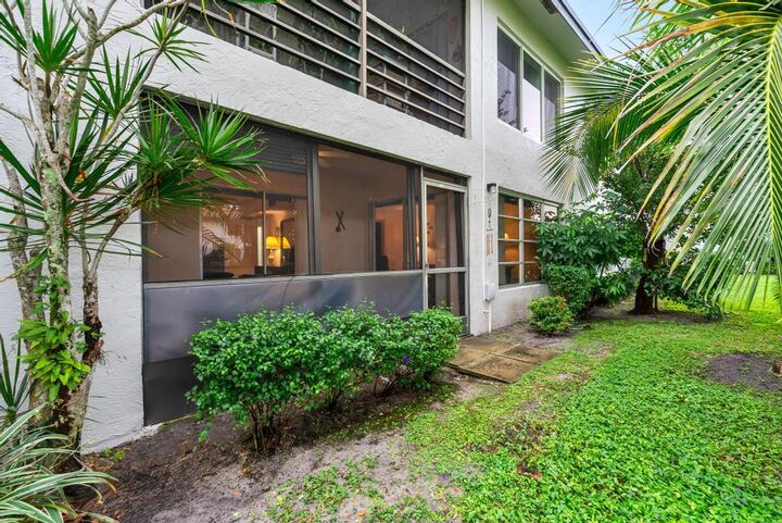 Property Photo:  5770 Princess Palm Court B  FL 33484 