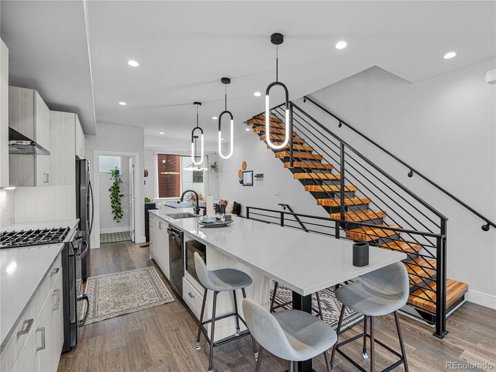 Property Photo:  2350 Tremont Place 6  CO 80205 