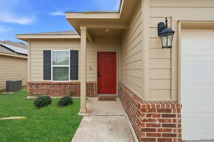 Property Photo:  7118 Azure Waters  TX 78109 