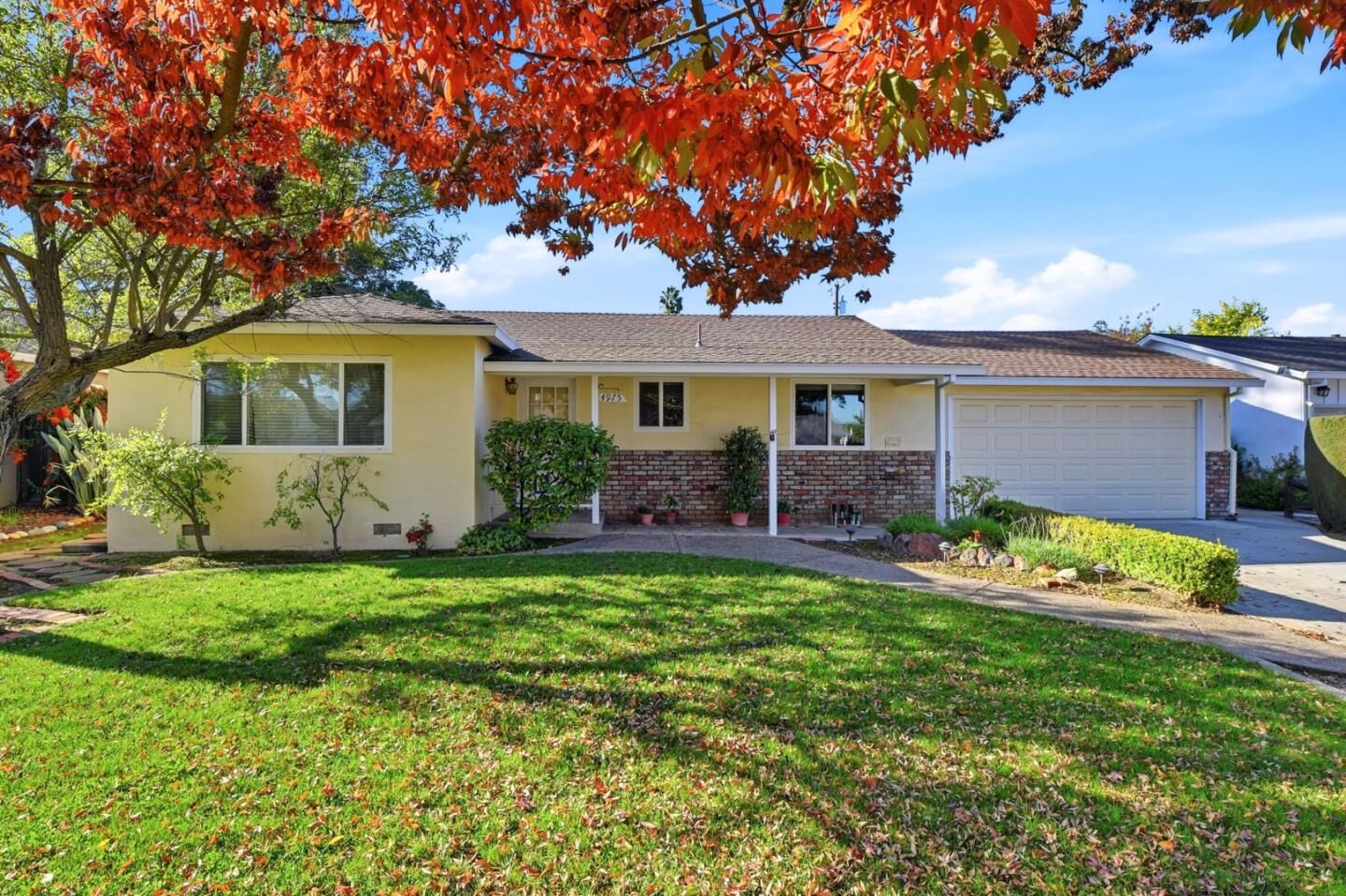 Property Photo: 4975 Bel Escou Drive CA 95124