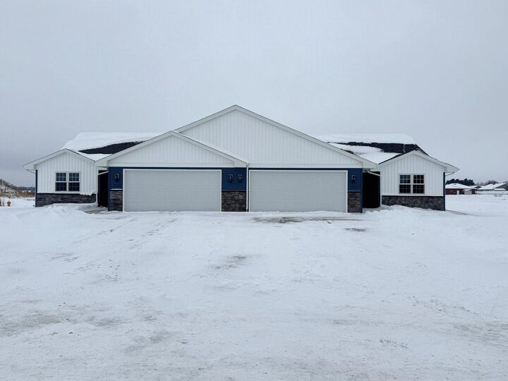 Property Photo: 1125 Red Hawk Drive WI 53563