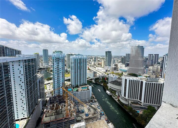 Property Photo:  485 Brickell Ave 4405  FL 33131 