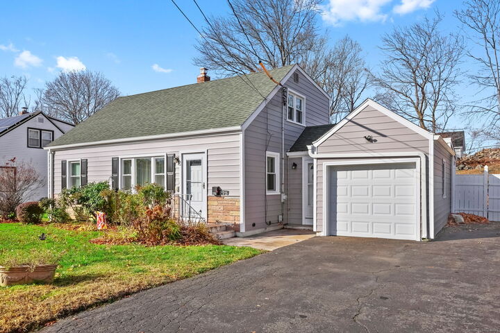 Property Photo:  275 Roger Williams Road  CT 06610 