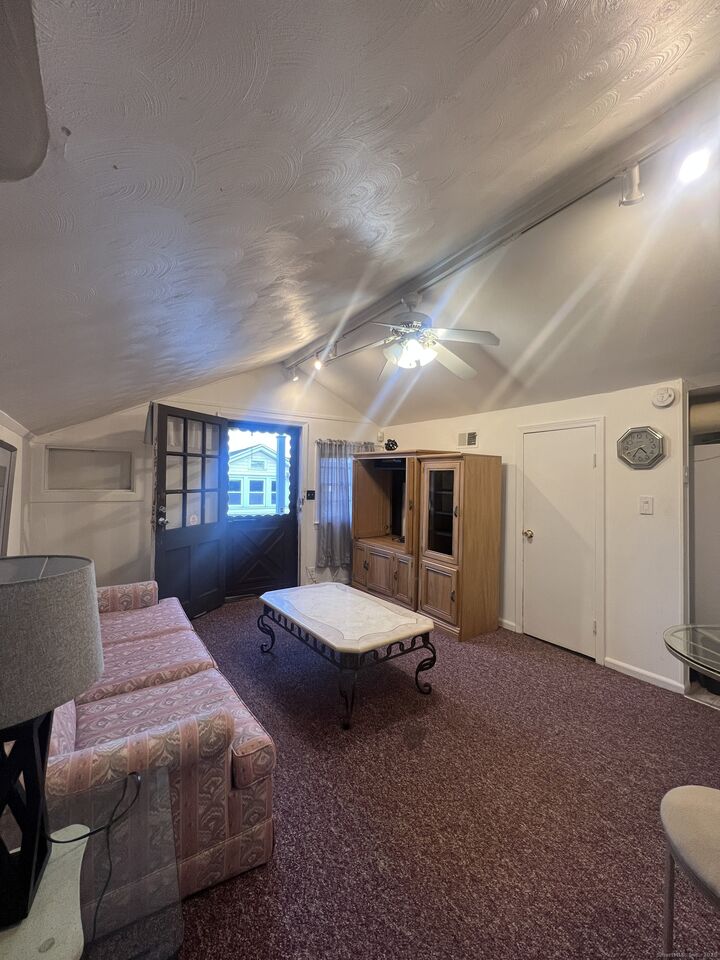 Property Photo:  466 Derby Avenue  CT 06516 