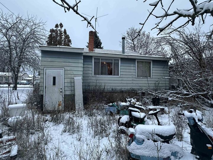 Property Photo: 3708 E 28th Ave WA 99223