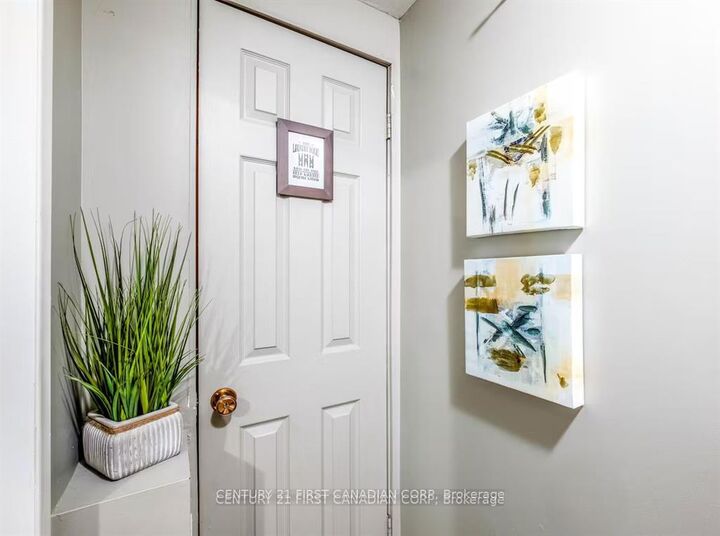 Photo de la propriété: 705 Conservation Drive Unit A ON N2J 3Z4