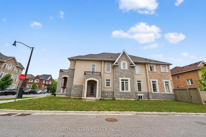 Property Photo: 61 Aldersgate Drive ON L7A 3Z9