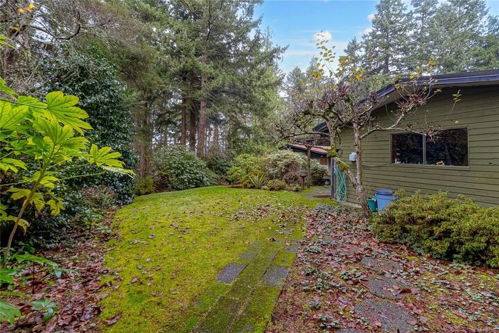 Property Photo: 9565 Ardmore Dr BC V8L 5H3