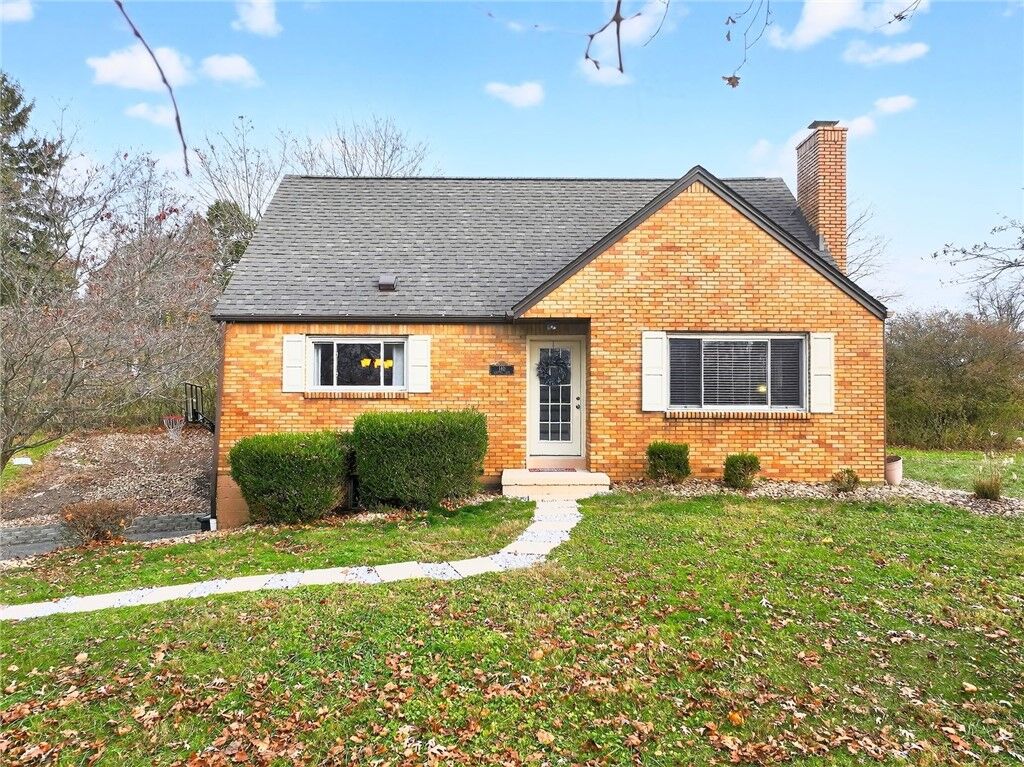 Property Photo:  140 McKinney Rd  PA 15090 