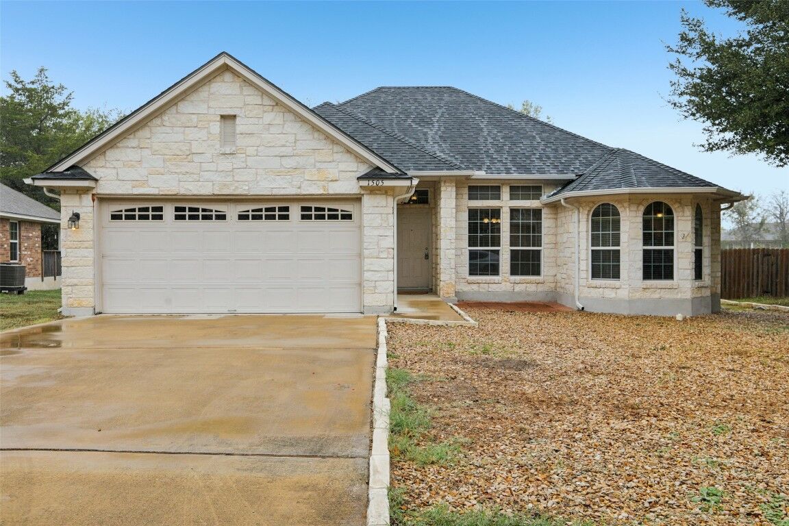 Property Photo:  1505 Century Oaks Drive  TX 78644 