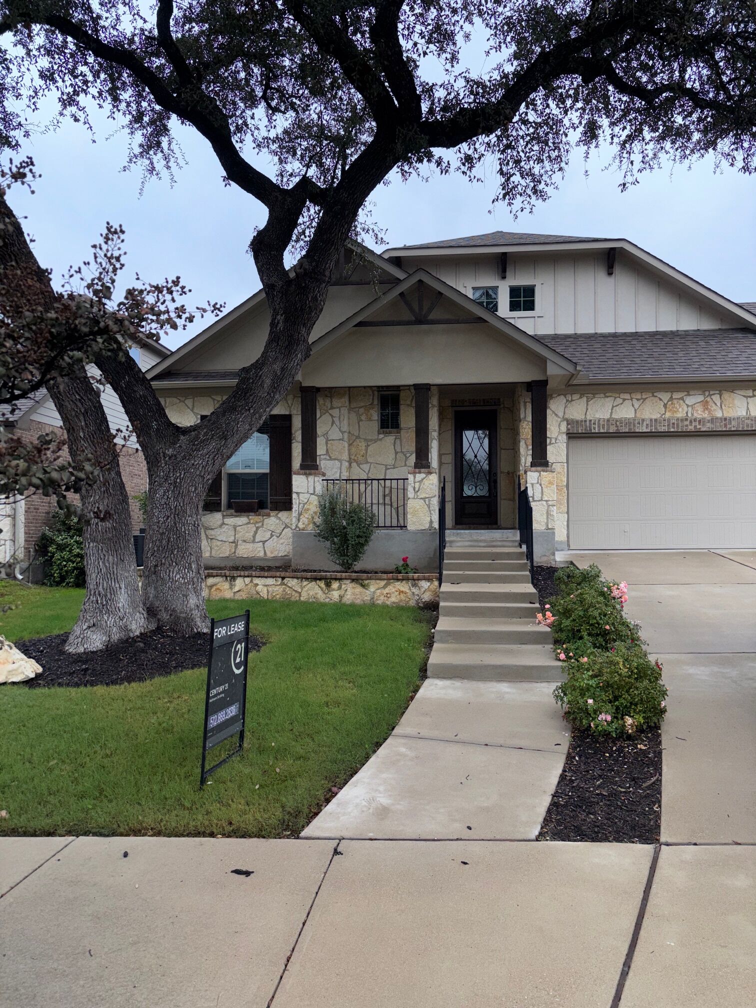 Property Photo:  509 Fair Oaks Drive  TX 78628 