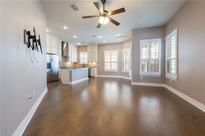 Property Photo:  7811 Wildcat Pass  TX 78757 