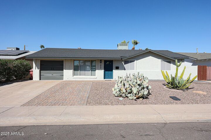 Property Photo: 7814 E Cypress Street AZ 85257