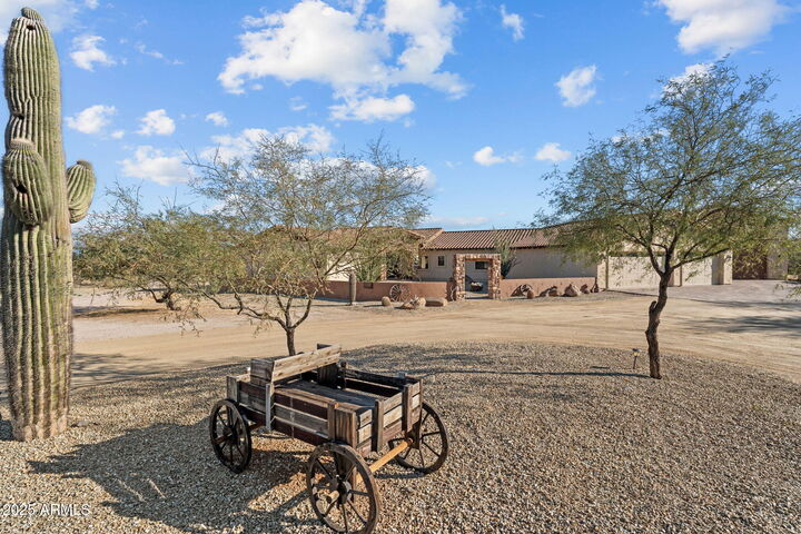 Property Photo: 1065 Buckboard Trail AZ 85390