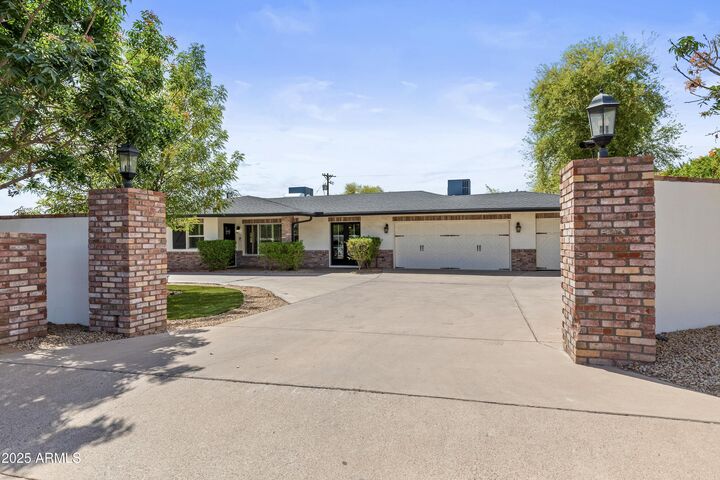 4122 N 56th Street  Phoenix AZ 85018 photo