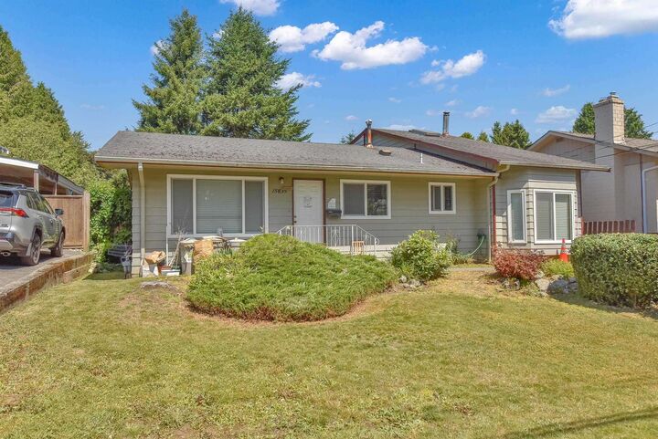 15835 Russell Avenue — photo 1