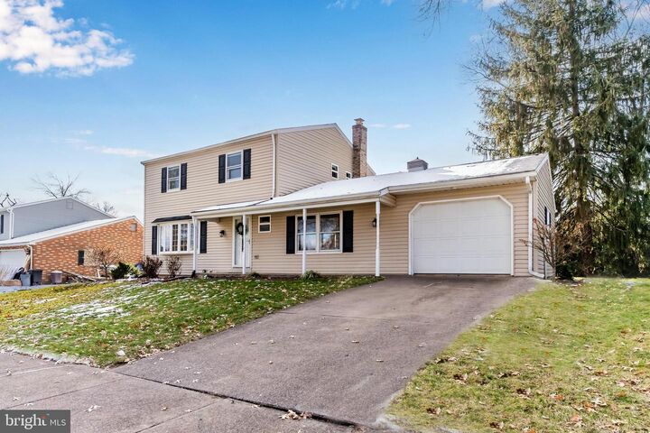 Property Photo: 800 Darla Road PA 17055