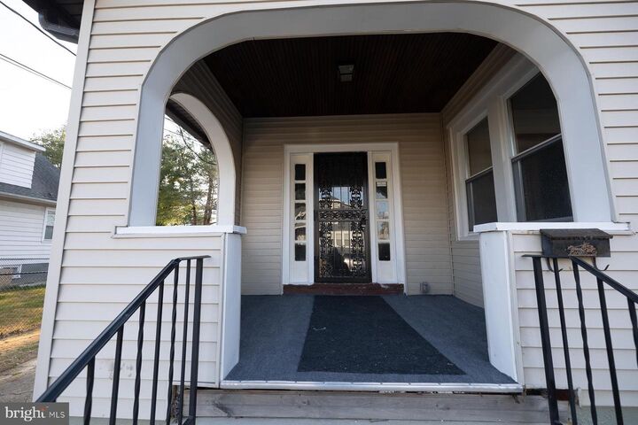 Property Photo:  2117 Scovel Avenue  NJ 08110 
