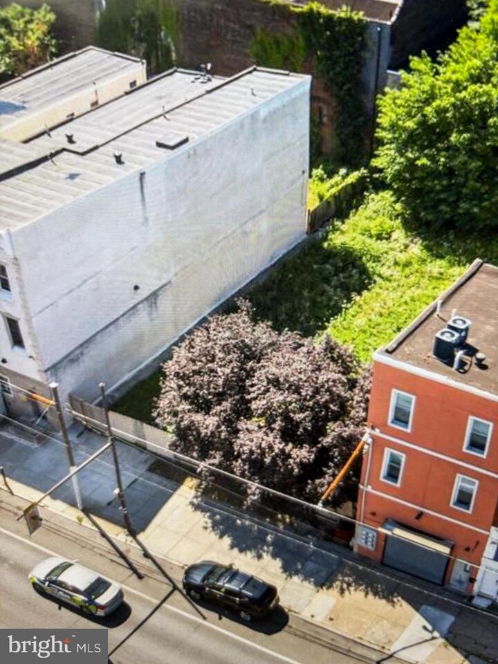 Property Photo: 4022 W Girard Avenue 26 PA 19104