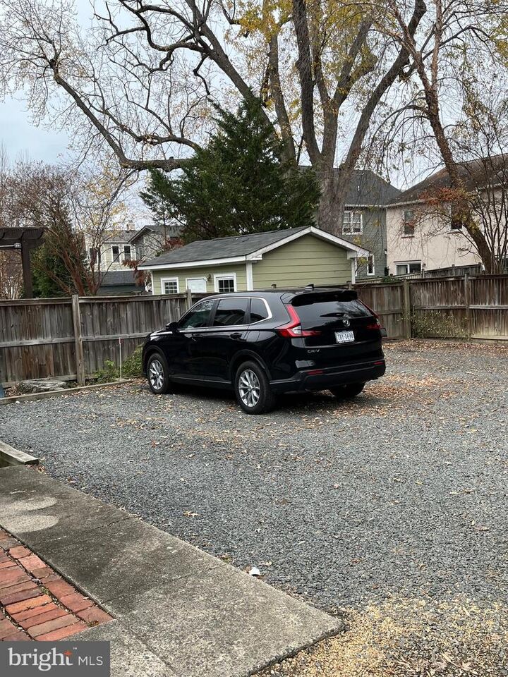 Property Photo: 112 E Howell Avenue 3 VA 22301