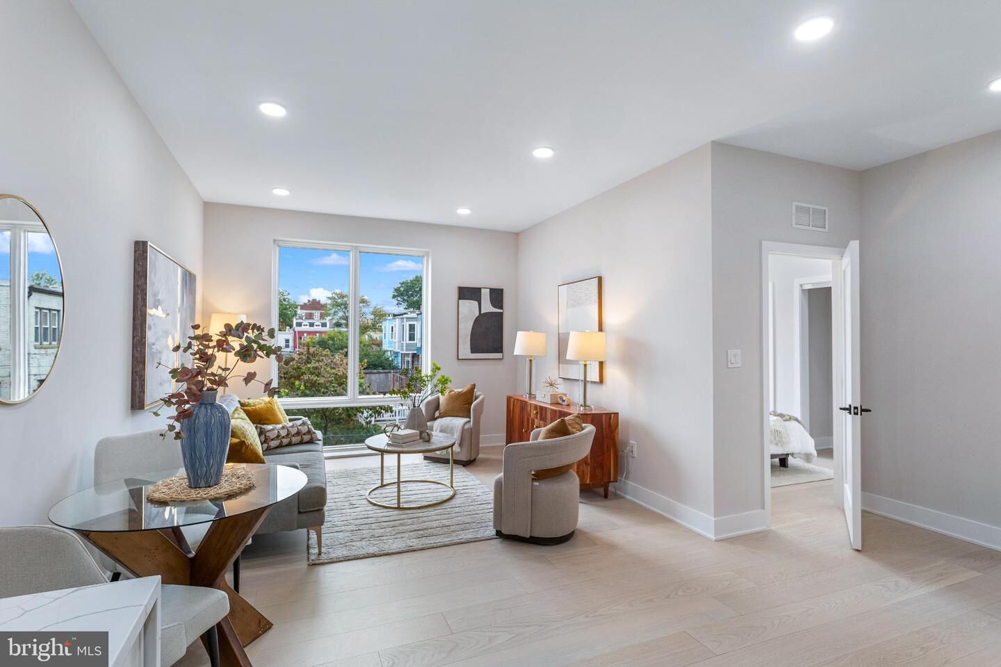 Property Photo:  1516 East Capitol Street NE B  DC 20003 