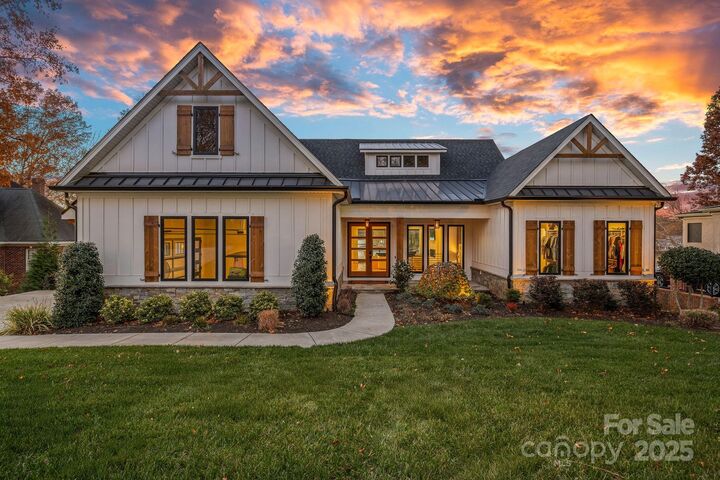 162 W Maranta Road  Mooresville NC 28117 photo