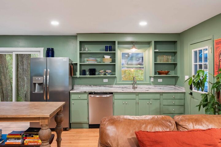 Property Photo:  930 Julia Street  SC 29412 