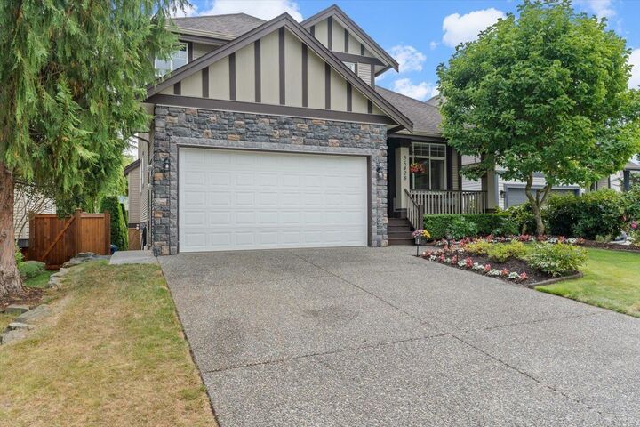 35428 Nakiska Court  Abbotsford BC V3G 1J6 photo