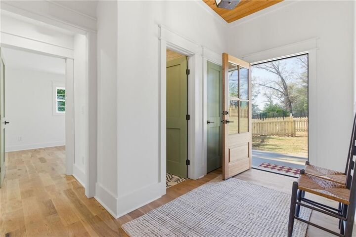 Property Photo:  542 Sugar Hill Drive NW  GA 30060 