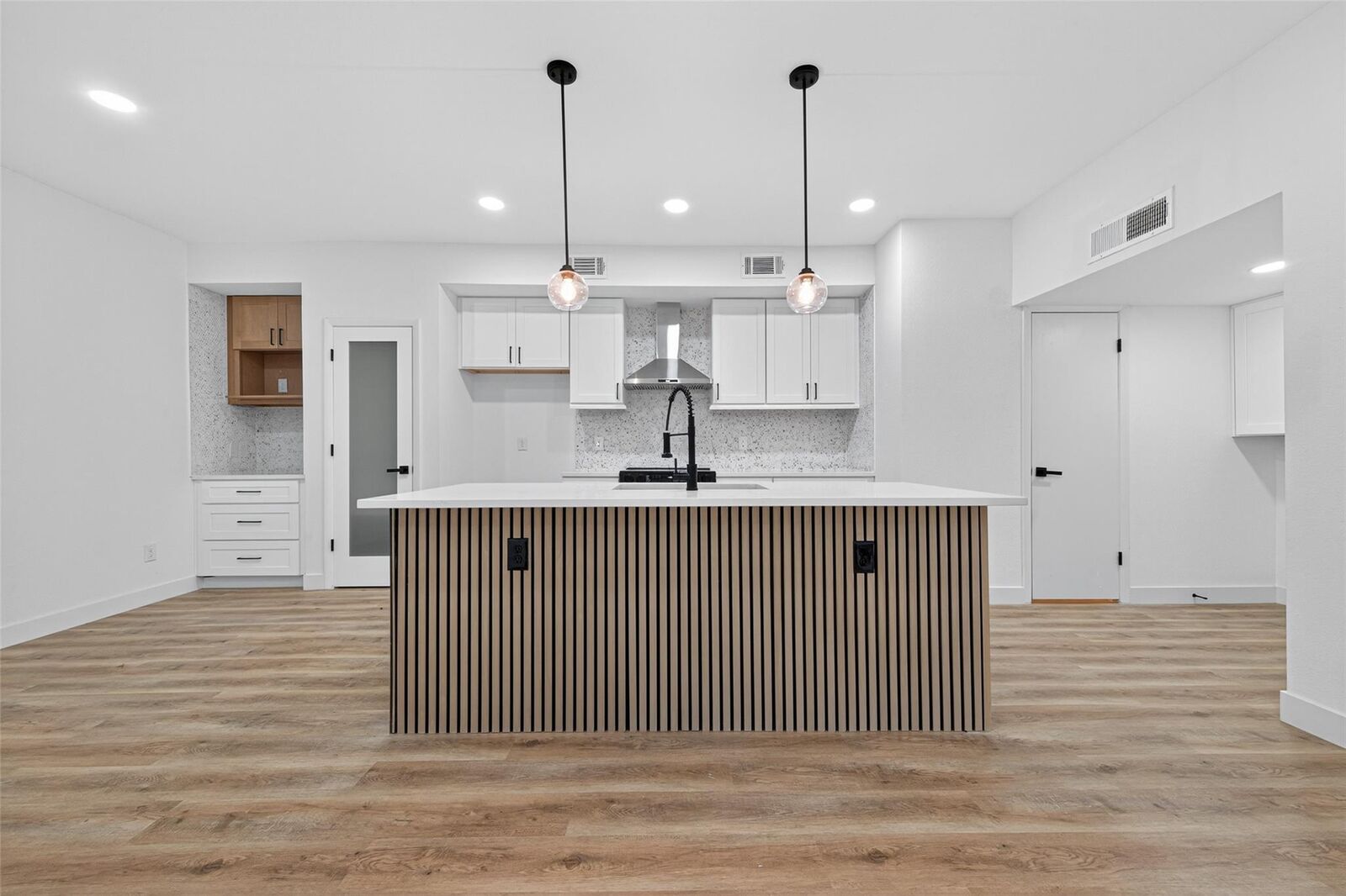 Property Photo: 2123 Lake Village Drive TX 77339