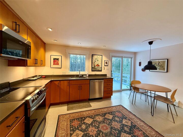 Property Photo: 5 Vanessa Lane NY 12580