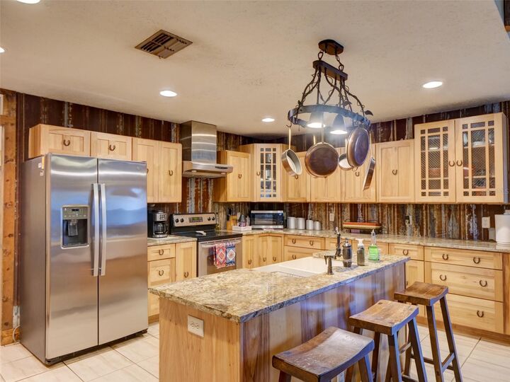 Property Photo: 1765 E Cr 462 FL 34785