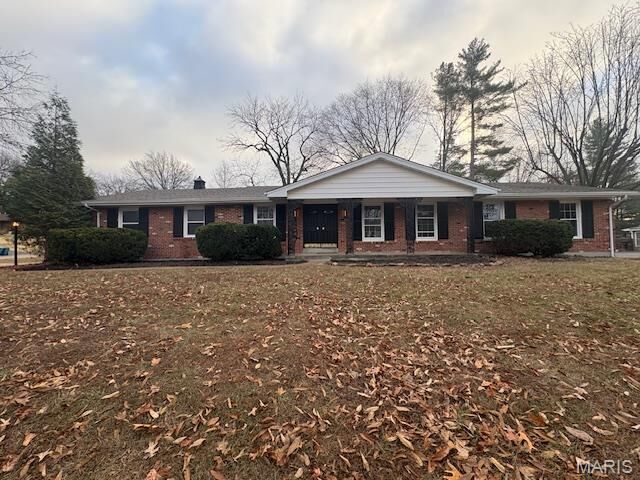 Property Photo:  487 Runnymede Drive  MO 63141 