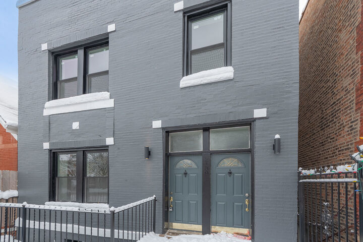 Property Photo:  2139 W 24th Street  IL 60608 