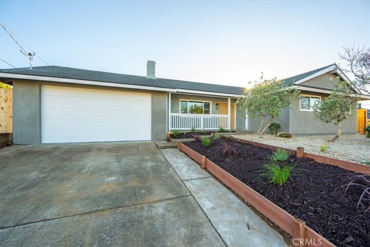 Property Photo:  773 Woodland  CA 93402 