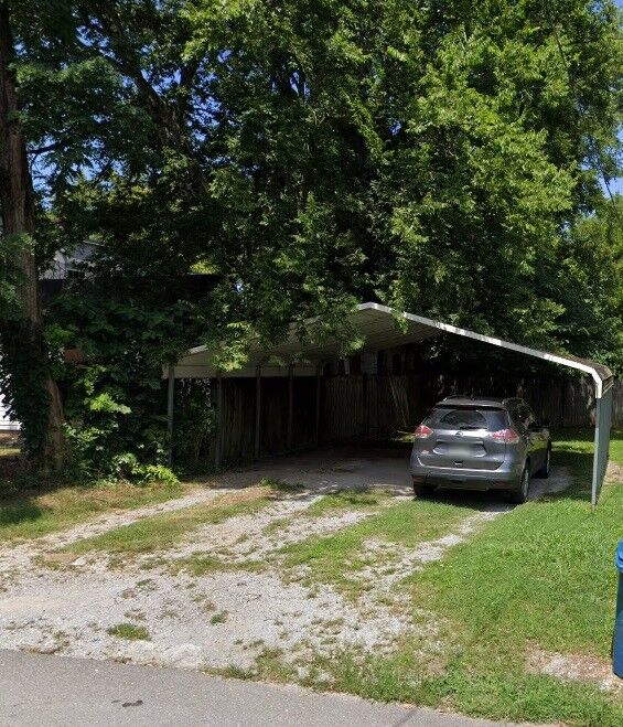 Property Photo:  109 26th St  TN 37138 