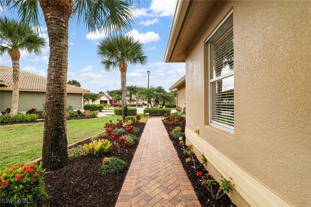 Property Photo: 13711 Martone Court FL 33928