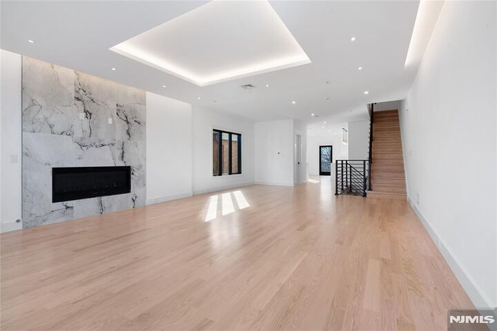 Property Photo:  460 Greenmount Avenue  NJ 07010 