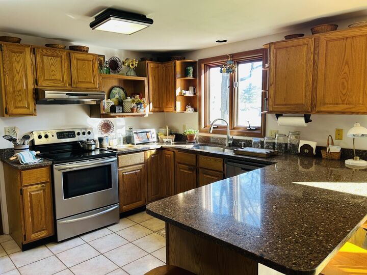 Property Photo: 8 Tanner Road NH 03431