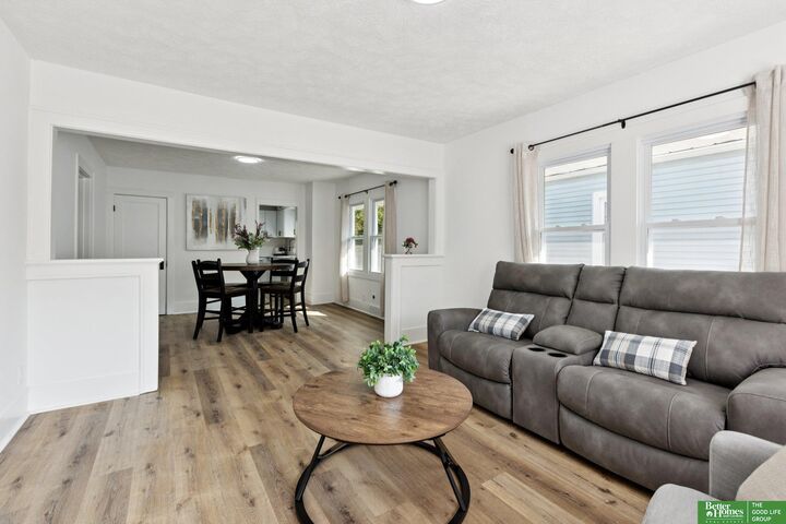 Property Photo: 4234 Pinkney Street NE 68111