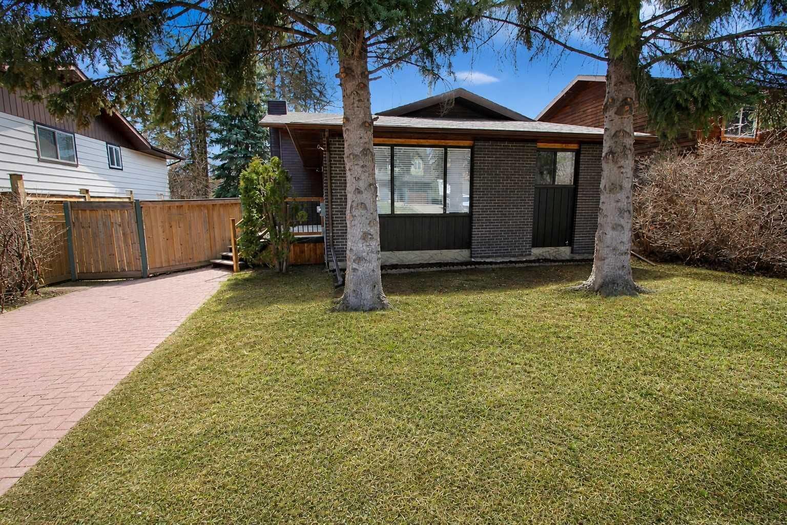 Property Photo: 107 Greig Drive AB T4P 2M4