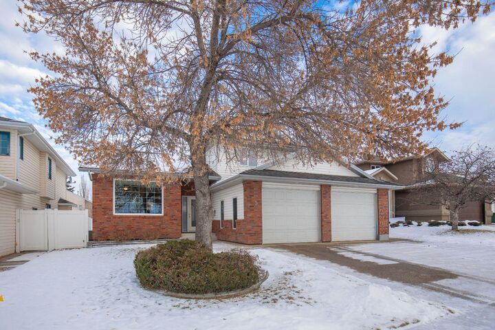 5 Atlee Close  Red Deer AB T4R 2L9 photo