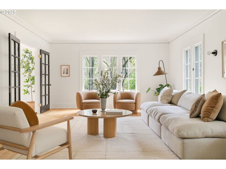 Property Photo: 66 NW Macleay Blvd OR 97210