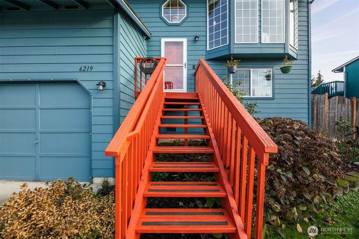 Property Photo:  6219  56th Drive NE  WA 98270 