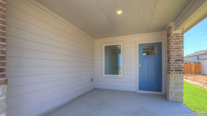Property Photo:  105 Morning Side Grove  TX 78666 