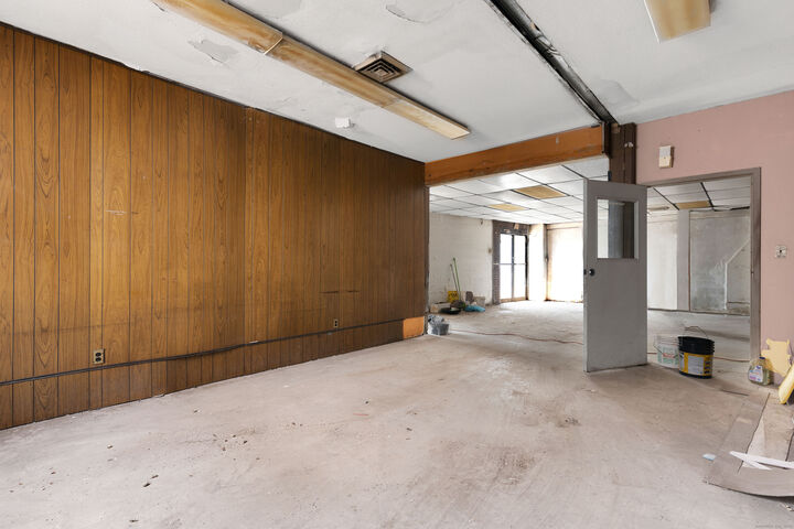 Property Photo:  160 Franklin Avenue  CT 06114 